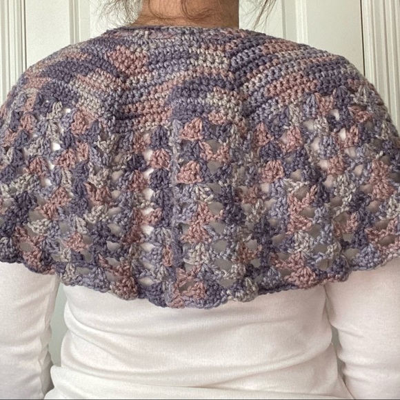 Handmade crochet shrug - Picture 3 of 5